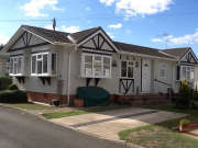 Omar Sheringham Executive 40 x 20